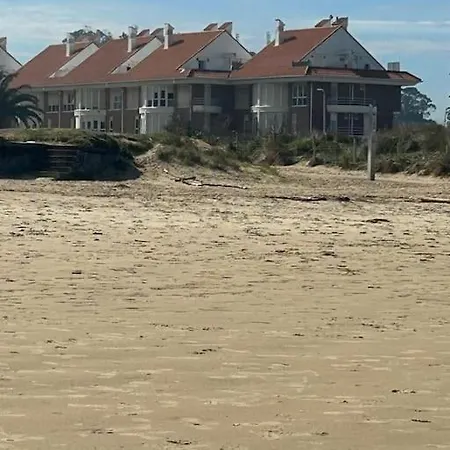 아파트 Playa De Berria -apartamento Con Piscina Y Vistas Al Mar Santoña