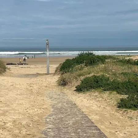 Playa De Berria -apartamento Con Piscina Y Vistas Al Mar 아파트 Santoña