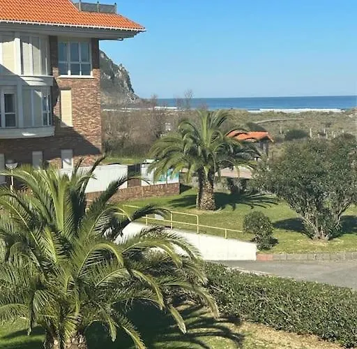 Playa De Berria -apartamento Con Piscina Y Vistas Al Mar דירה