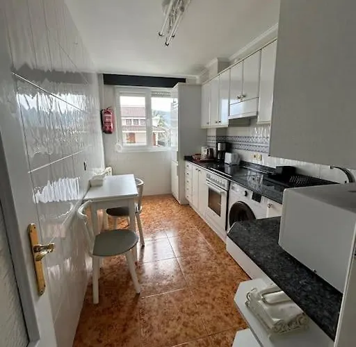 Playa De Berria -apartamento Con Piscina Y Vistas Al Mar Santoña