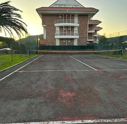 דירה Playa De Berria -apartamento Con Piscina Y Vistas Al Mar Santoña