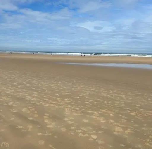 דירה Playa De Berria -apartamento Con Piscina Y Vistas Al Mar *