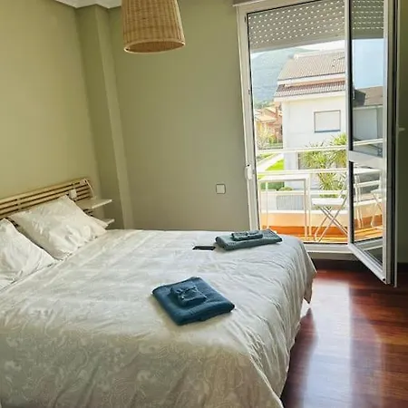 Playa De Berria -apartamento Con Piscina Y Vistas Al Mar *