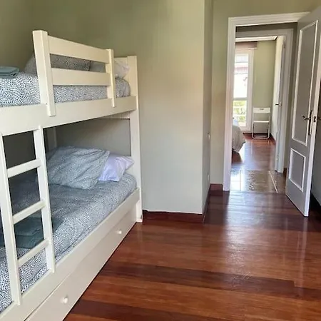 Playa De Berria -apartamento Con Piscina Y Vistas Al Mar