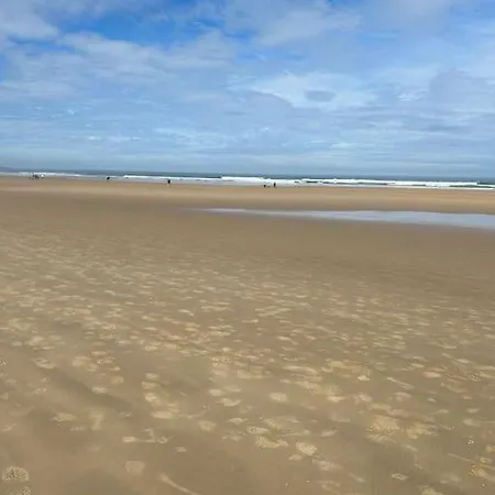 Apartament Playa De Berria -apartamento Con Piscina Y Vistas Al Mar *